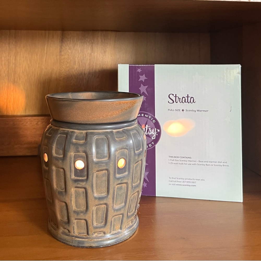 Scentsy Full Size Strata Wax Warmer New in Box